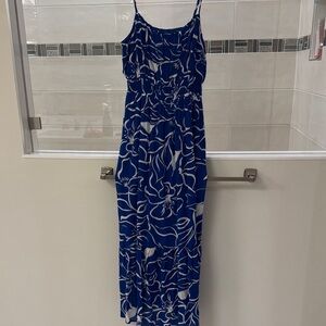 Z SUPPLY Blue and White Floral Maxi Dress SIZE M NWT